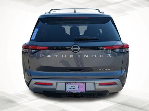 2025 Nissan Pathfinder Platinum