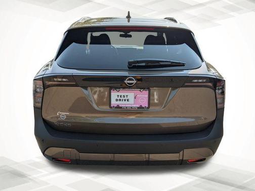 2025 Nissan Kicks SV