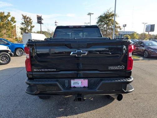 2022 Chevrolet Silverado 2500 High Country