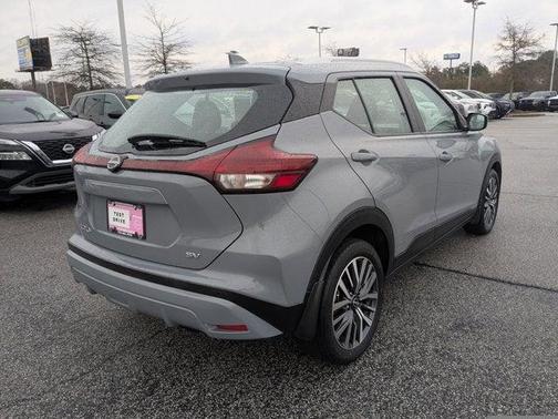 2023 Nissan Kicks SV