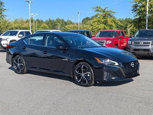 2025 Nissan Altima SR