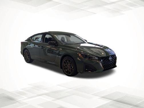 2025 Nissan Altima SR