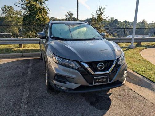 2022 Nissan Rogue Sport SV