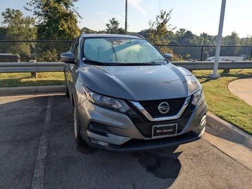 2022 Nissan Rogue Sport SV