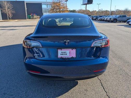 2022 Tesla Model 3 Base