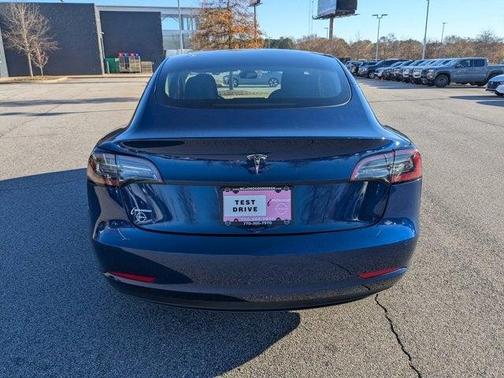 2022 Tesla Model 3 Base