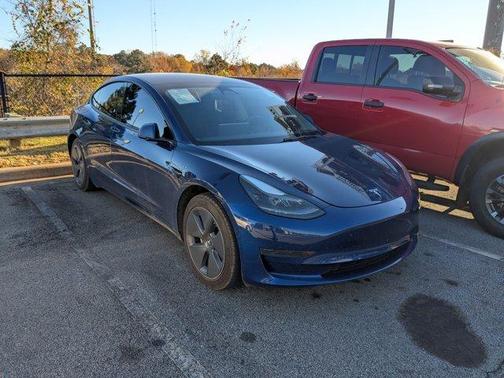 2022 Tesla Model 3 Base