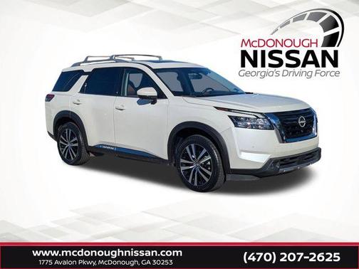 2023 Nissan Pathfinder Platinum