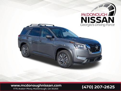 2025 Nissan Pathfinder SV