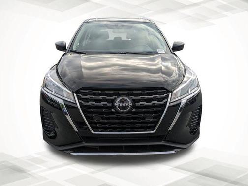 2025 Nissan Kicks S