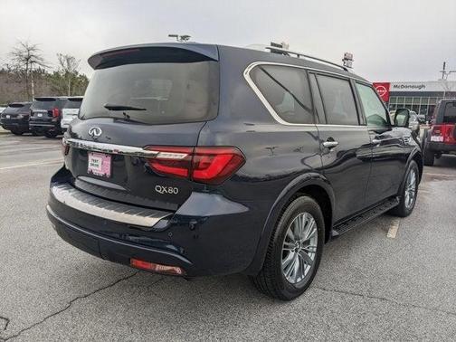 2023 INFINITI QX80 Luxe