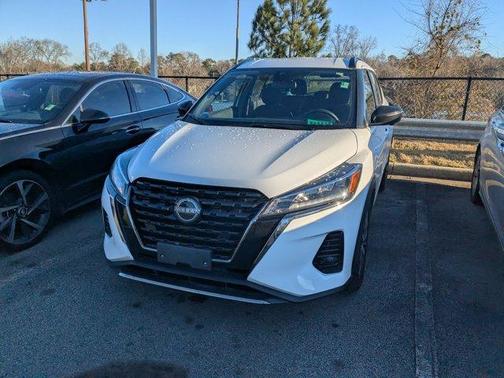 2024 Nissan Kicks SR