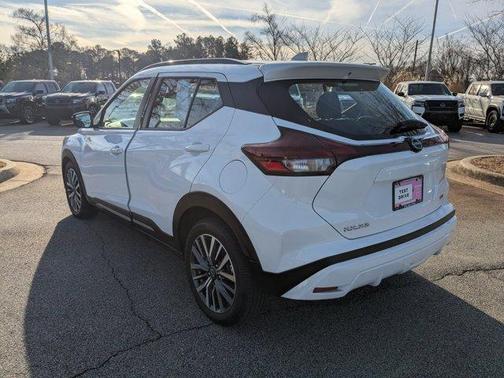 2024 Nissan Kicks SR