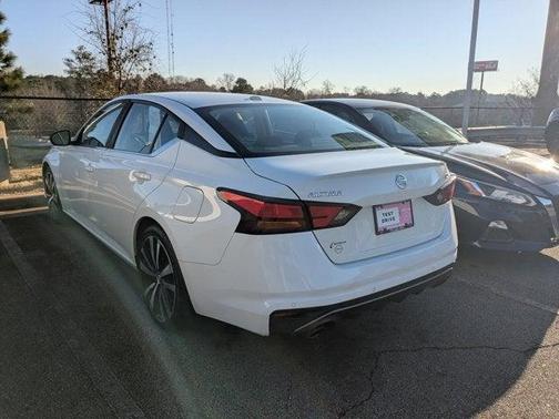 2020 Nissan Altima 2.5 SR