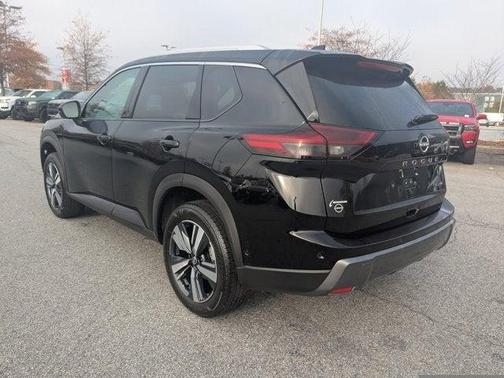 2026 Nissan Rogue SL