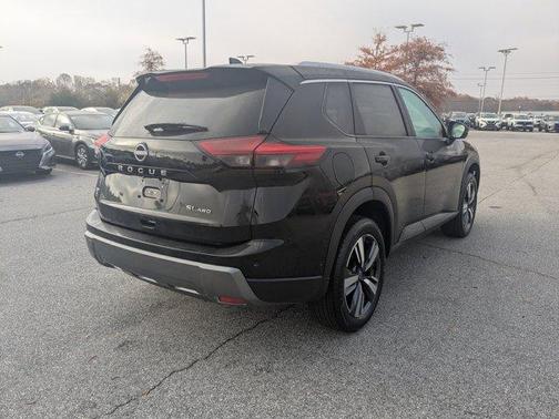 2026 Nissan Rogue SL