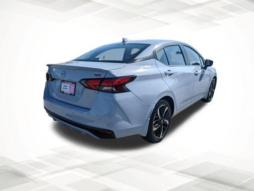 2025 Nissan Versa 1.6 SR
