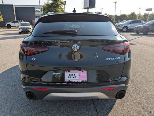 2022 Alfa Romeo Stelvio Ti