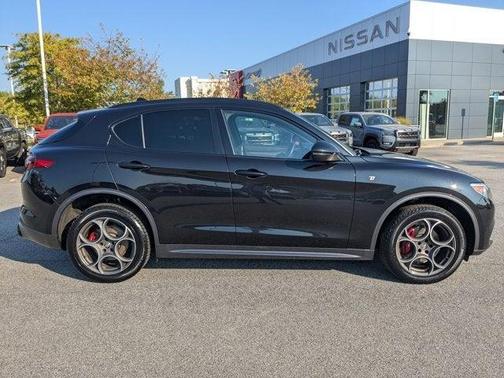 2022 Alfa Romeo Stelvio Ti