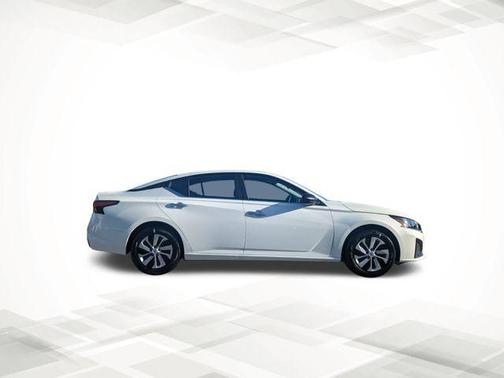 2025 Nissan Altima S