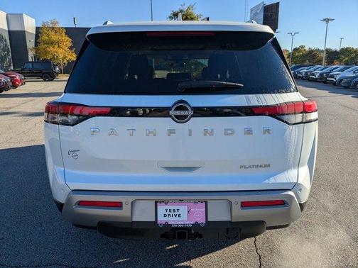 2025 Nissan Pathfinder Platinum