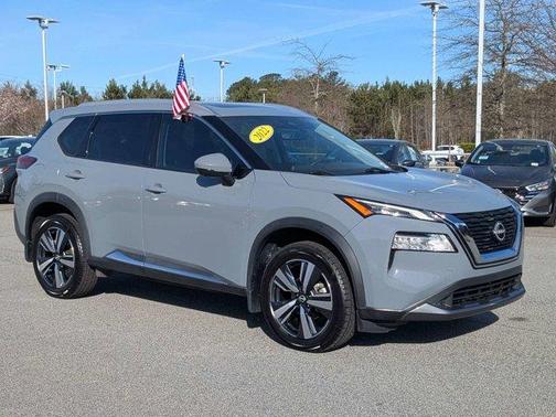 2022 Nissan Rogue SL