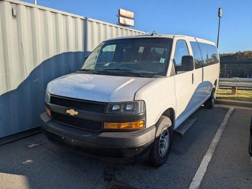 2022 Chevrolet Express 3500 LS
