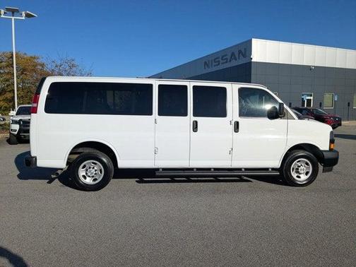 2022 Chevrolet Express 3500 LS