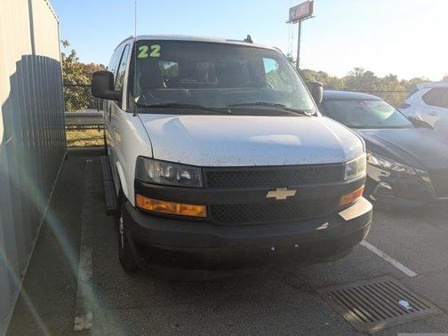 2022 Chevrolet Express 3500 LS