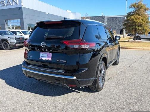 2024 Nissan Rogue Platinum