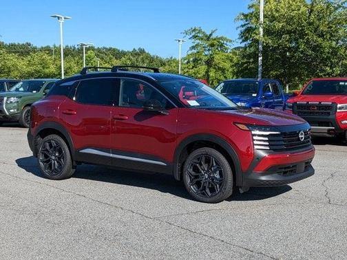 2025 Nissan Kicks SR