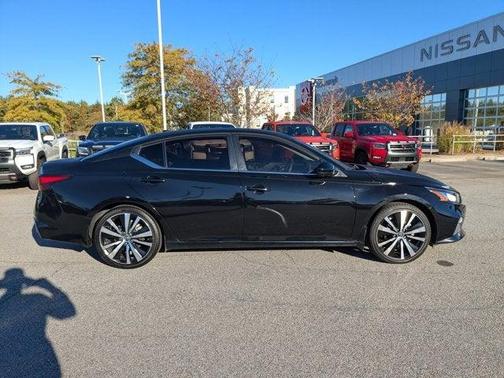 2022 Nissan Altima 2.5 SR