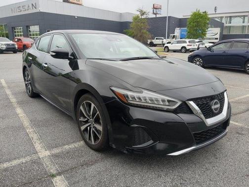 2023 Nissan Maxima SV
