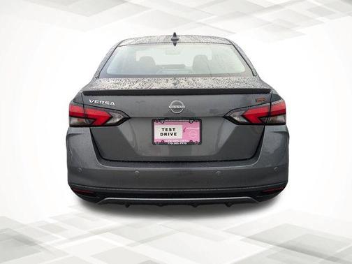 2025 Nissan Versa 1.6 SR