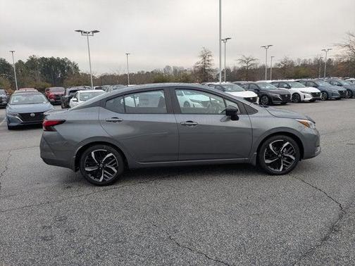 2025 Nissan Versa 1.6 SR