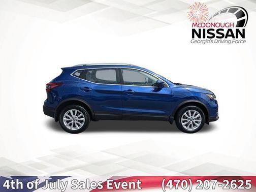 2022 Nissan Rogue Sport SV