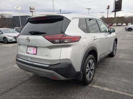 2022 Nissan Rogue SV