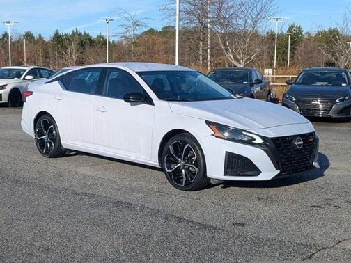 2024 Nissan Altima 2.5 SR