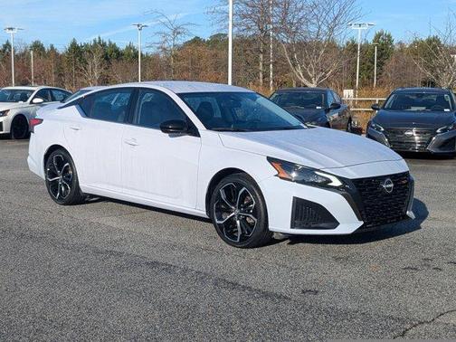 2024 Nissan Altima 2.5 SR