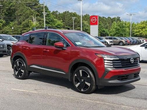 2025 Nissan Kicks SR