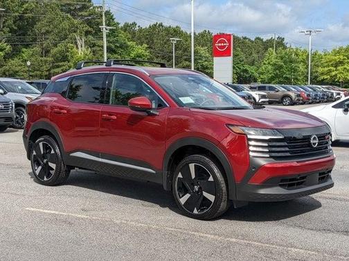 2025 Nissan Kicks SR