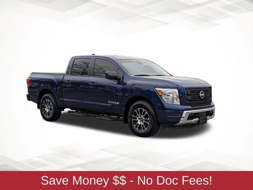 2023 Nissan Titan SV