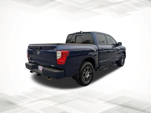 2023 Nissan Titan SV