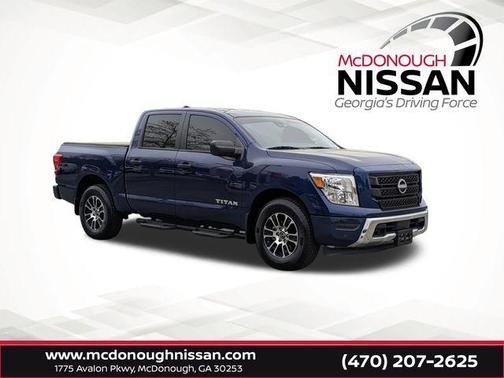 2023 Nissan Titan SV