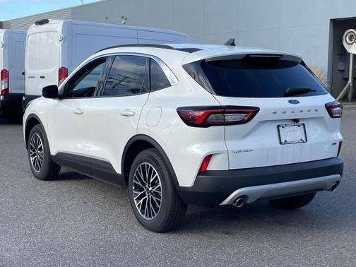2023 Ford Escape PHEV SE