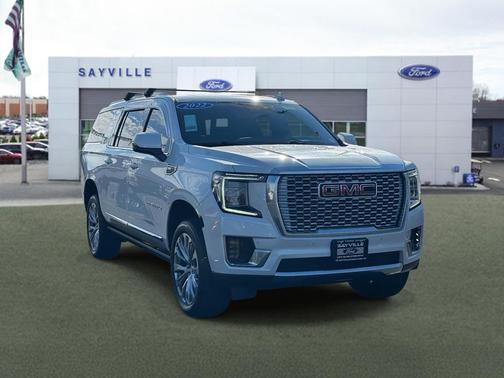 2022 GMC Yukon XL Denali