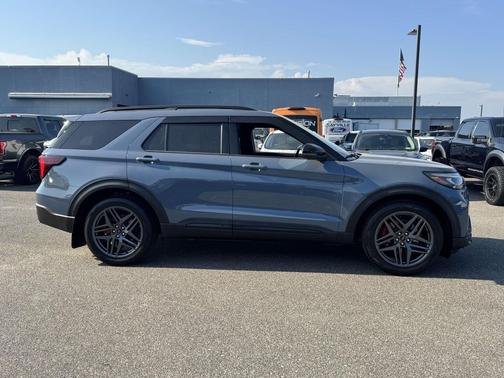 Vapor Blue Metallic 2026 Ford Explorer ST