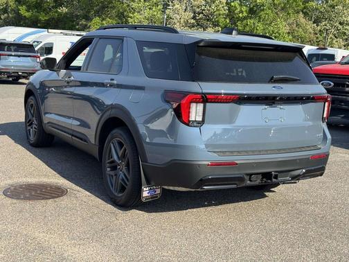 Vapor Blue Metallic 2026 Ford Explorer ST-Line