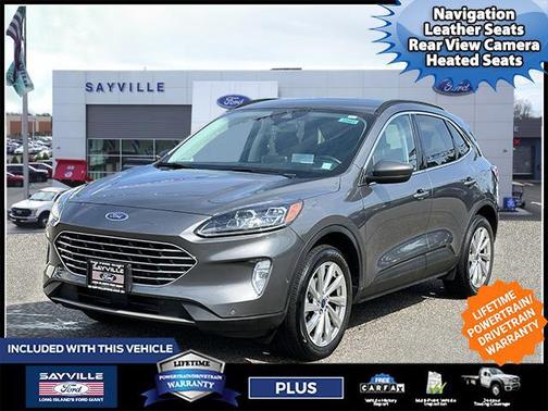 2022 Ford Escape Titanium