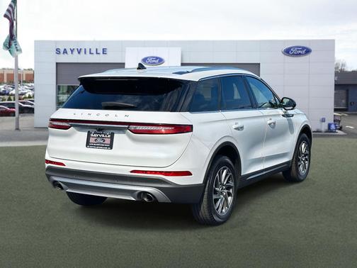2022 Lincoln Corsair Standard